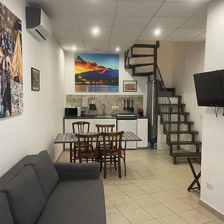 Вилла Garibaldi 94- Intera Casa A 2 Passi Dal Duomo Катания Экстерьер фото